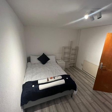 Indulge Hockley Hotel - With Free Front Parking - 10 Min Drive To Birmingham City Centre Bull Ring, Grand Central, Tesco Superstore, Primark & Commonwealth Games Birmingam Exterior foto