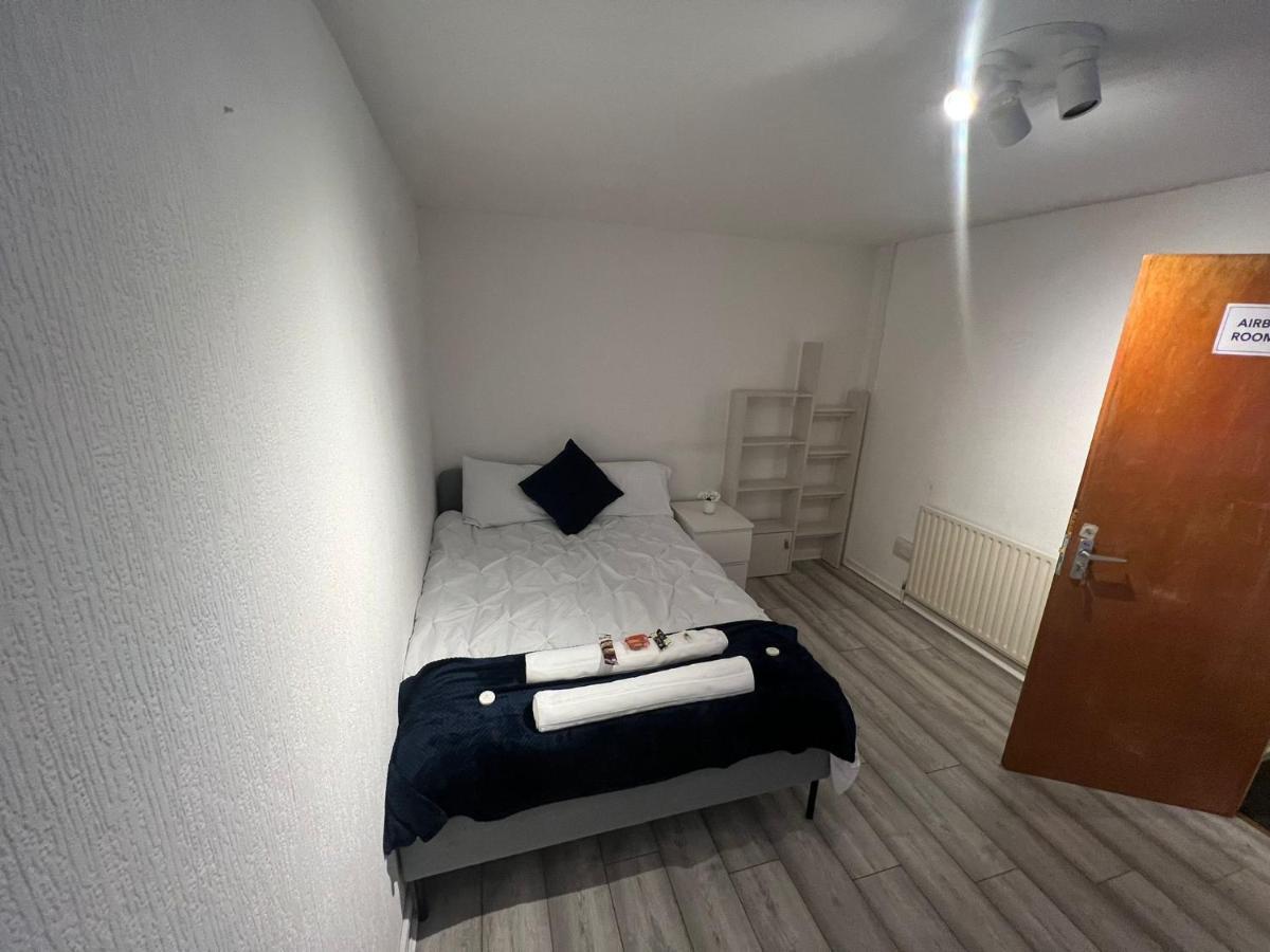 Indulge Hockley Hotel - With Free Front Parking - 10 Min Drive To Birmingham City Centre Bull Ring, Grand Central, Tesco Superstore, Primark & Commonwealth Games Birmingam Exterior foto